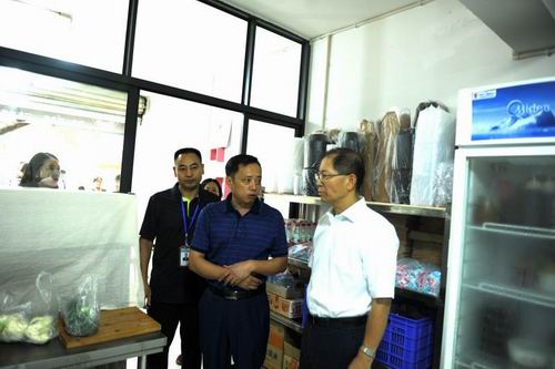 阳光问政追踪六：我市重拳整治网络餐饮：外卖店用4天从“问题店”变身“样板店”1.jpg