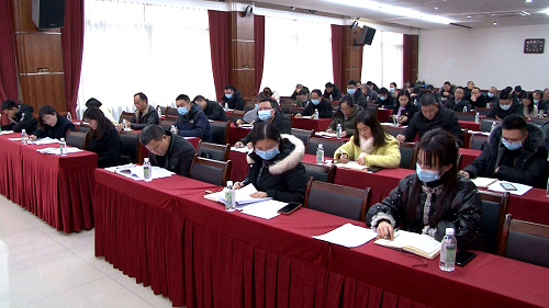 述职会现场.png