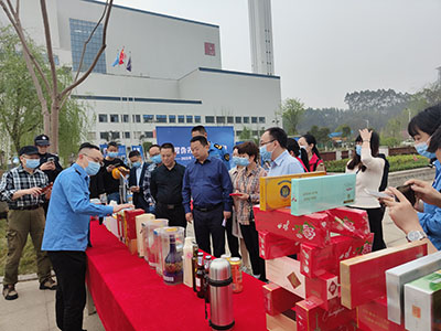 67E85B6BBBC3D312E3792F57FEADF40D.jpg