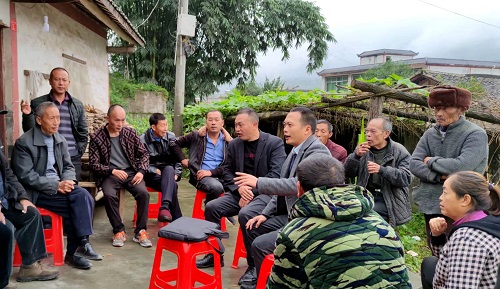 1649300181971653.jpg 召开院坝会.jpg